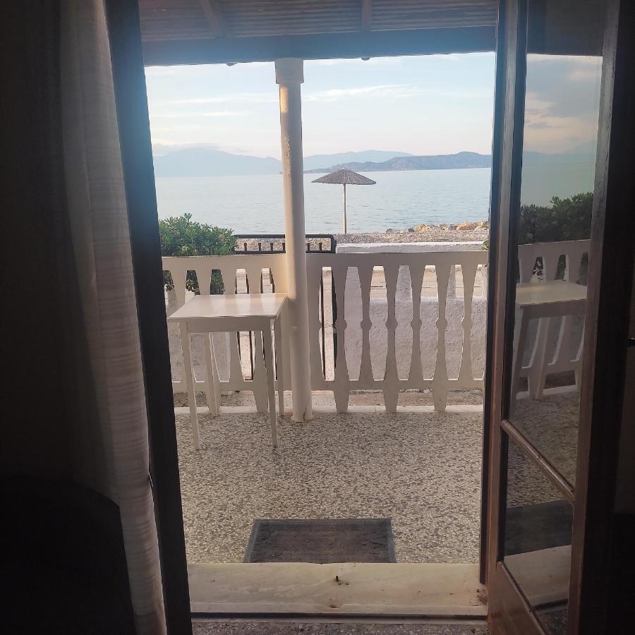 Alexia'S Beach House Kato Assos ภายนอก รูปภาพ